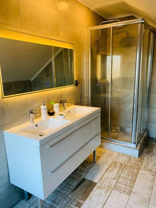 Villa Acogedora Casa Con Tinaja Y Jacuzzi Y Rent A Car Puerto Varas Esterno foto